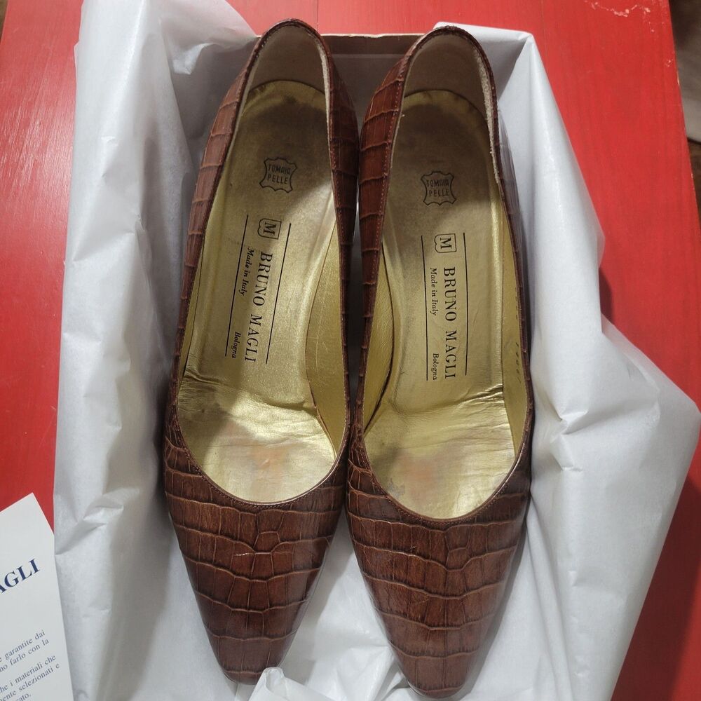 Vintage Bruno Magli Women Pumps Brown Embossed Reptile Print 2.5 In Heel Sz 8.5B